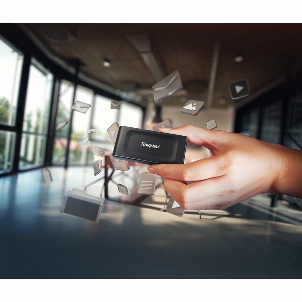 External Hard Drive Kingston SXS1000/1000G - GearHaus