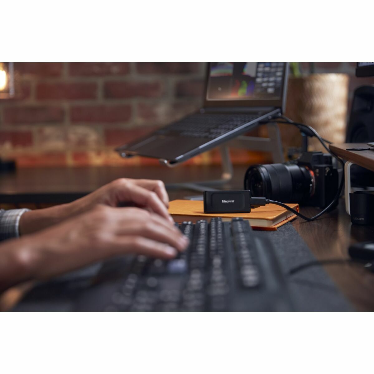 External Hard Drive Kingston SXS1000/1000G - GearHaus